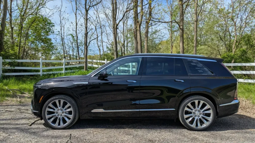 캐딜락 비스틱 측면